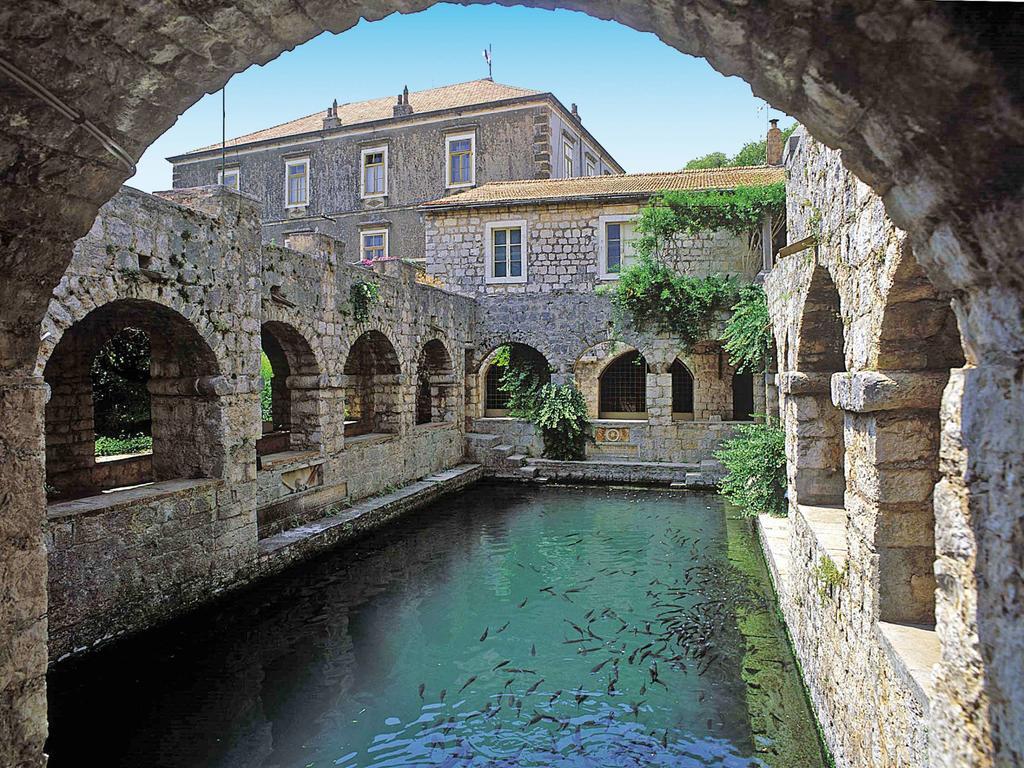 Apartments Ljubo Stari Grad  Luaran gambar