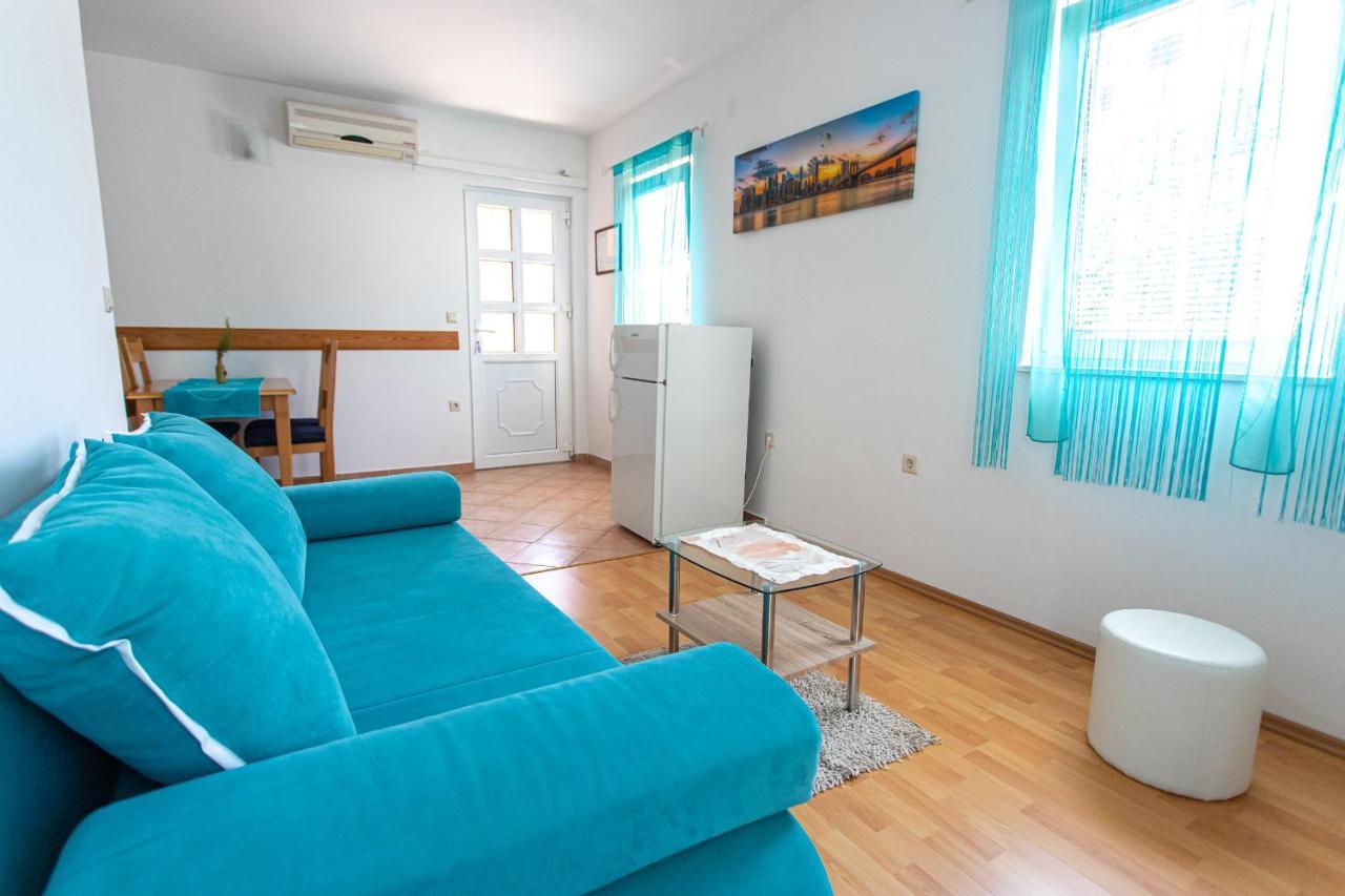 Apartments Ljubo Stari Grad  Luaran gambar
